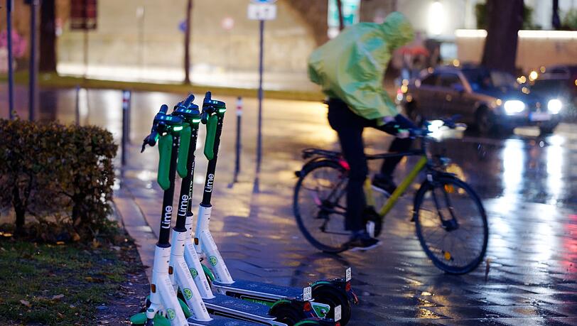 Sollen auch im Winter bleiben: E-Scooter. Sollen auch im Winter bleiben: E-Scooter.