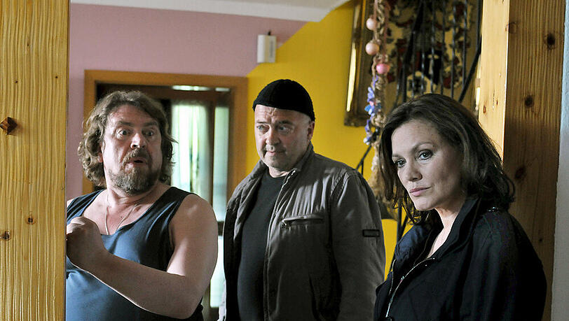 Dirk Antévic (Armin Rhode, l.) neben Otto (Florian Martens, r.) und Verena (Maja Maranow) in "Ein starkes Team" Dirk Antévic (Armin Rhode, l.) neben Otto (Florian Martens, r.) und Verena (Maja Maranow) in "Ein starkes Team"