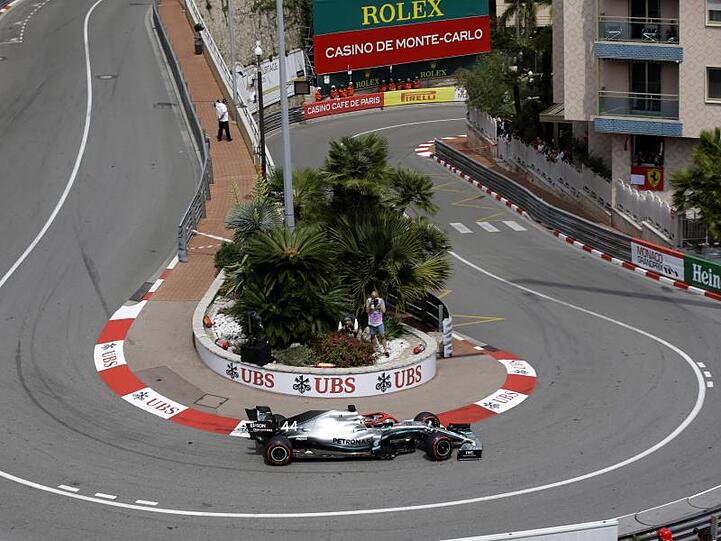 Der Brite Hamilton fuhr in Monaco im Mercedes die schnellste Runde.