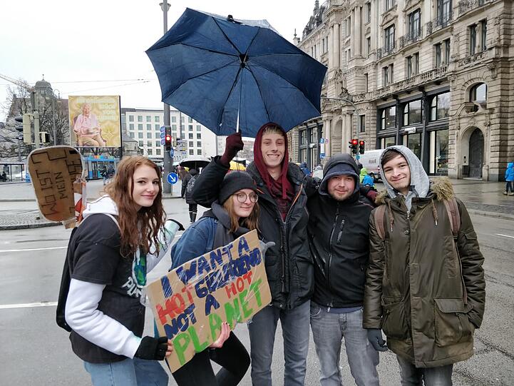 Rund 10.000 Schüler demonstrierten am Freitag (15. März) in München für einen bessere Klimapolitik.