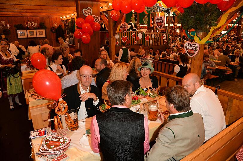 Der AZ-Wiesn-Stammtisch 2013.