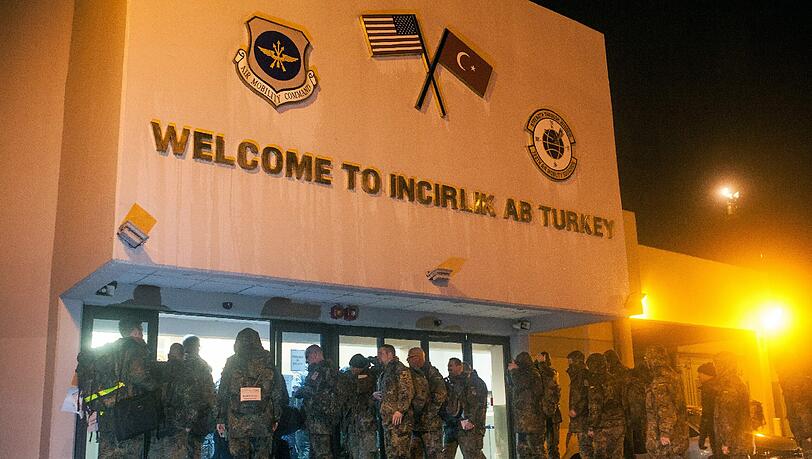 Ankunft deutscher Soldaten auf dem Luftwaffenstützpunkt im türkischen Incirlik. Foto: Bundeswehr/Falk Bärwald/Archiv Ankunft deutscher Soldaten auf dem Luftwaffenstützpunkt im türkischen Incirlik. Foto: Bundeswehr/Falk Bärwald/Archiv