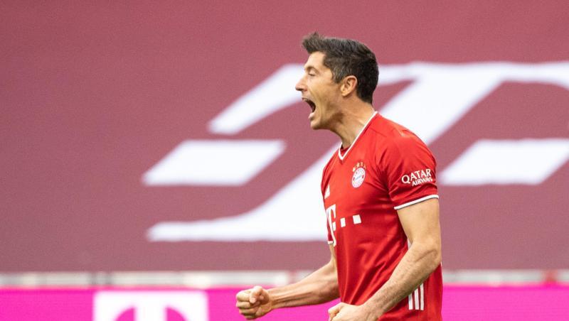 Robert Lewandowski vom FC Bayern München jubelt.