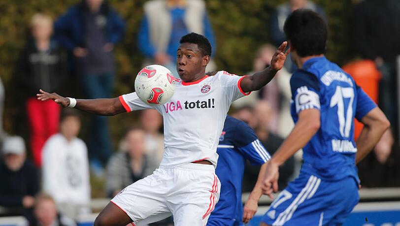 Im Oktober gewann der FC Bayern gegen Unterhaching mit 2:0. Im Oktober gewann der FC Bayern gegen Unterhaching mit 2:0.