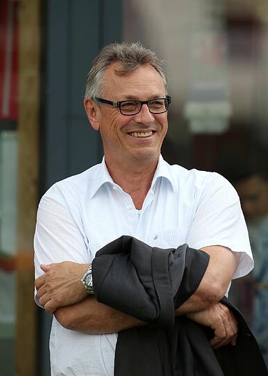 Sichtlich erfreut: Übergangspräsident Sigi Schneider.