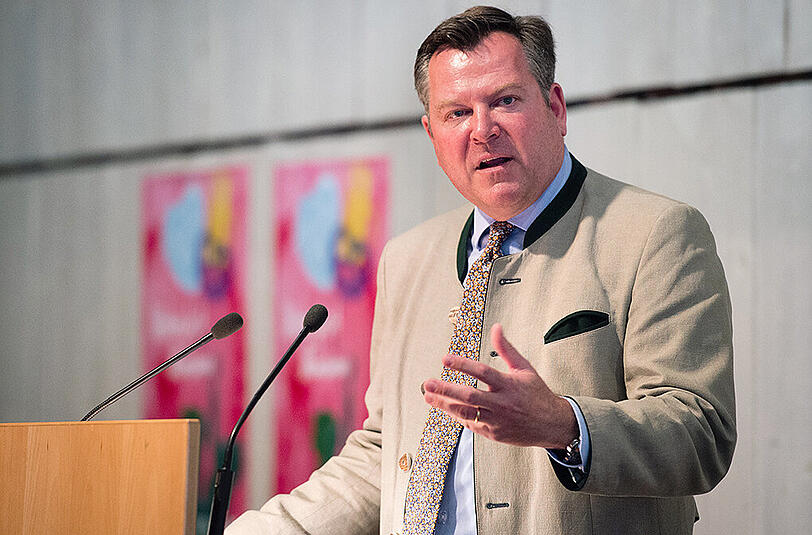 Wiesn-Chef Josef Schmid (CSU) warnt vor Falschmeldungen, die über die sozialen Netzwerke verbreitet werden.