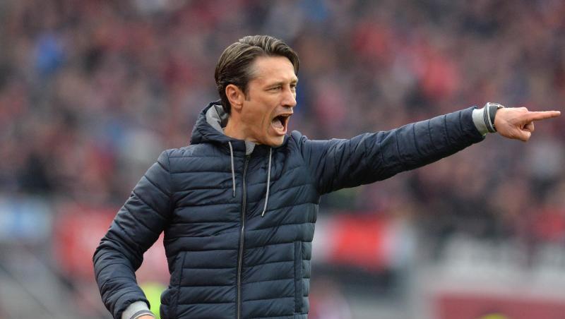 Der Münchner Trainer Niko Kovac schreit vom Spielfeldrand aus Anweisungen. Foto: Timm Schamberger/Archiv Der Münchner Trainer Niko Kovac schreit vom Spielfeldrand aus Anweisungen. Foto: Timm Schamberger/Archiv
