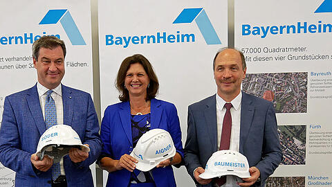 Bis 2025 wollen Ministerpräsident Söder und Bauministerin Aigner 10 000 neue Wohnungen bauen lassen.