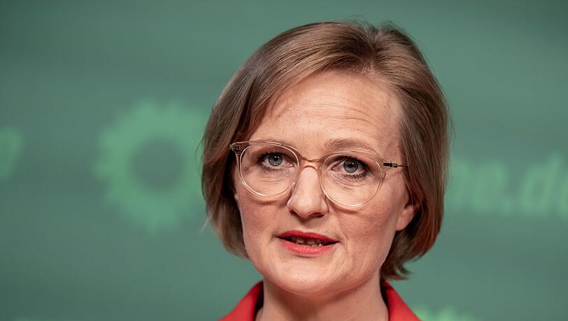 "Merz droht im Haushalt nur zu tricksen", warnt Franziska Brantner. "Merz droht im Haushalt nur zu tricksen", warnt Franziska Brantner.
