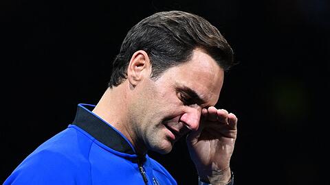 Roger Federer konnte seine Tränen nach seinem letzten Match nicht zurückhalten.
