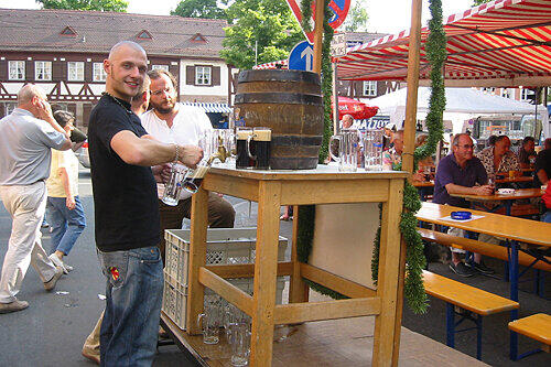 Prost! Johannis erwartet fünf tolle Tage.