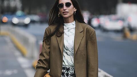Oversize-Blazer geben derzeit den Ton in Sachen Trends an.