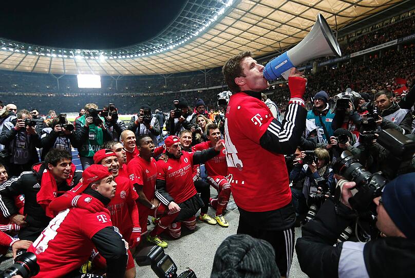 Die Bayern feiern im Berliner Olympiastadion den Meistertitel - die Bilder.