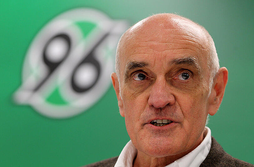 96-Präsident Martin Kind sieht keinen Druck für die Suche nach einem neuen Manager.