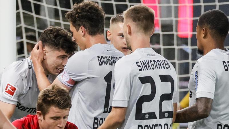 Leverkusen siegte in Freiburg dank Kai Havertz (l). Leverkusen siegte in Freiburg dank Kai Havertz (l).