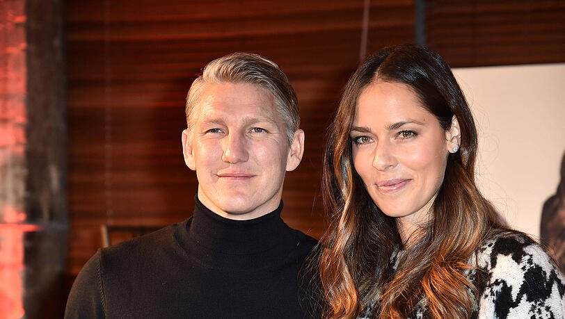 Ana Ivanovic, die Ex-Partnerin von Bastian Schweinsteiger, spricht jetzt über Herausforderungen und will Kindern eine Stütze sein. Ana Ivanovic, die Ex-Partnerin von Bastian Schweinsteiger, spricht jetzt über Herausforderungen und will Kindern eine Stütze sein.