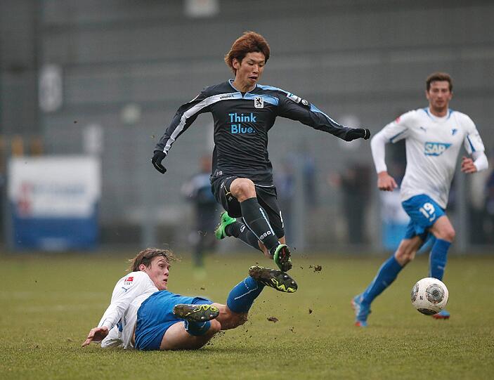 Die Hoffnung heißt Yuya Osako und soll die Löwen zum Aufstieg schießen. Der Japaner steht wie angekündigt in der Startelf.