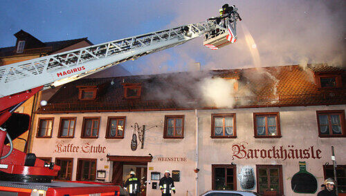 Am Tag vor Heiligabend vernichteten die Flammen das historische Gasthaus an der Johannisstraße. Am Tag vor Heiligabend vernichteten die Flammen das historische Gasthaus an der Johannisstraße.