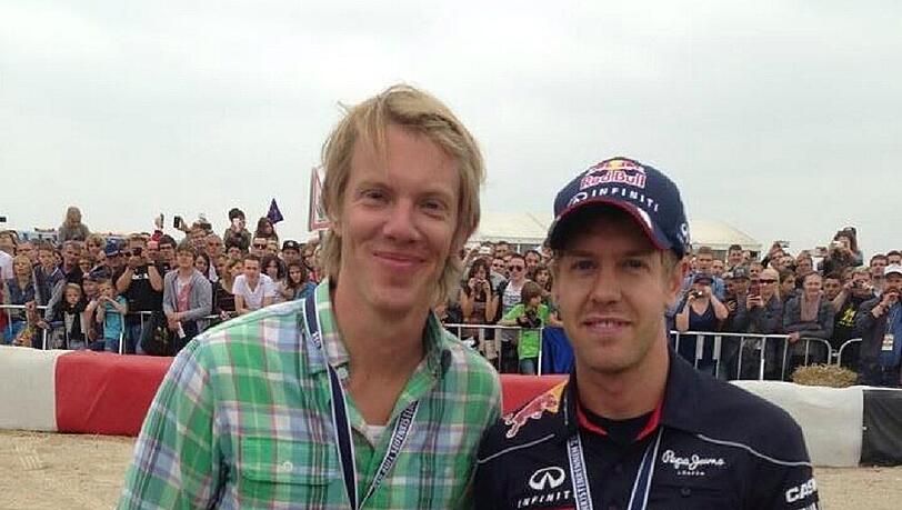 Simon Gosejohanns Twitter-Bild mit Formel-1-Weltmeister Sebastian Vettel Simon Gosejohanns Twitter-Bild mit Formel-1-Weltmeister Sebastian Vettel