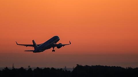 P&uuml;nktlich zur Urlaubszeit wird weniger Ticketsteuer f&auml;llig. (Archivbild)