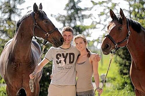 Thomas und Lisa Müller verbindet nicht nur die Liebe zu Pferden.