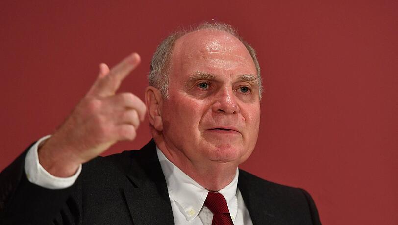 Uli Hoeneß hat zuletzt einen Zoff mit Borussia Dortmund angezettelt. Uli Hoeneß hat zuletzt einen Zoff mit Borussia Dortmund angezettelt.