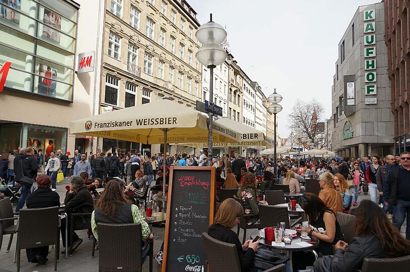 So genießen die Münchner das herrliche Frühlingswetter am Wochenende.
