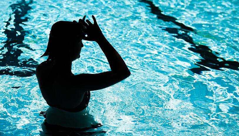 Über sexuelle Übergriffe in Schwimmbädern ist eine hitzige Diskussion  entbrannt.