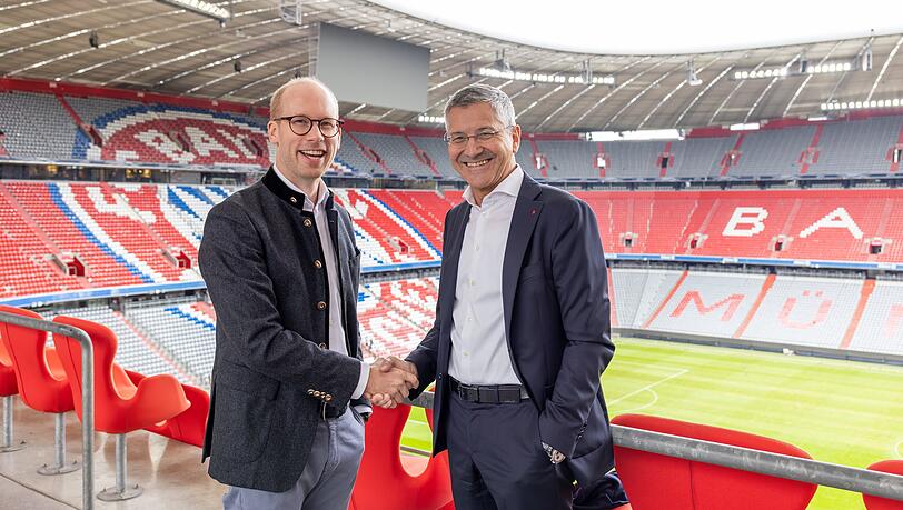 Hand drauf: Bayern-Präsident Herbert Hainer (r.) mit Max Viessmann, dem CEO der Viessmann Generations Group. Hand drauf: Bayern-Präsident Herbert Hainer (r.) mit Max Viessmann, dem CEO der Viessmann Generations Group.