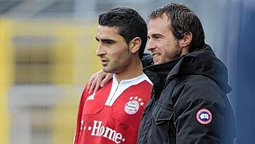 Mehmet Ekici: Über Zehn Jahre lang durchlief der türkische Nationalspieler die Jugendmannschaften der Bayern. Mit einer Leihe zum 1.FC Nürnberg sollte sich der Mittelfeldspieler für die Bayern-Profis empfehlen - es reichte jedoch nicht. So blieb es bei 70 Einsätzen für die Reserve und keinem für die Profis. Mehmet Ekici: Über Zehn Jahre lang durchlief der türkische Nationalspieler die Jugendmannschaften der Bayern. Mit einer Leihe zum 1.FC Nürnberg sollte sich der Mittelfeldspieler für die Bayern-Profis empfehlen - es reichte jedoch nicht. So blieb es bei 70 Einsätzen für die Reserve und keinem für die Profis.