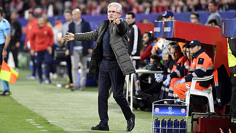 Dirigent des Konkurrenzkampfes beim FC Bayern: Trainer Jupp Heynckes.