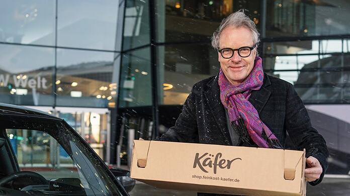 Bobby Bräuer liefert zum Teil selbst aus.