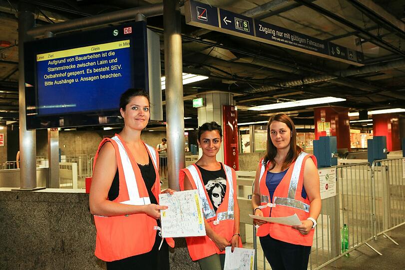 Bauarbeiten auf der Stammstrecke: Wer am Wochenende mitten in München die S-Bahn nehmen will, schaut in die Röhre. Die Bahn baut um. Wir haben uns auf der großen Baustelle mal ein Bild gemacht. Hier gibt's die Fotos...