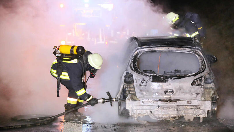 Die Bilder vom großen Feuerwehreinsatz auf der A94.