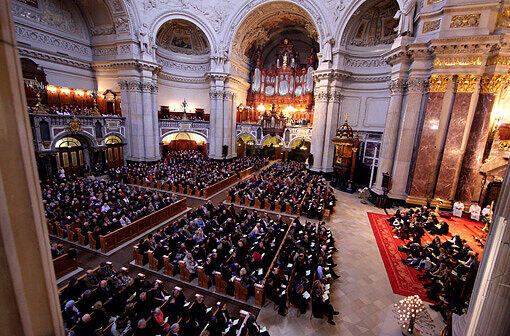 Im Berliner Dom fand schon tagsüber ein Gottesdienst statt.