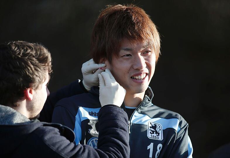 Friedhelm Funkel lässt seine Spieler beim Laktattest ordentlich schwitzen. Im Fokus: Neuzugang Yuya Osako aus Japan.