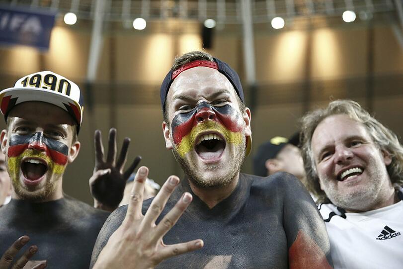 Deutsche Fans im Stadion Maracana.