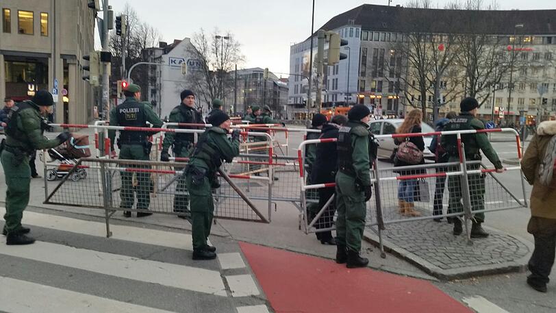 Die "München ist bunt"-Kundgebung: Rund 20 000 Teilnehmer demonstrierten für ein tolerantes und weltoffenes München.
