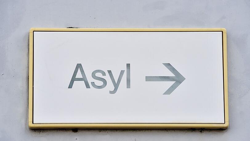 Die Zahl der Asylanträge in der EU ist im ersten Halbjahr im Vergleich zum Vorjahreszeitraum deutlich gestiegen.