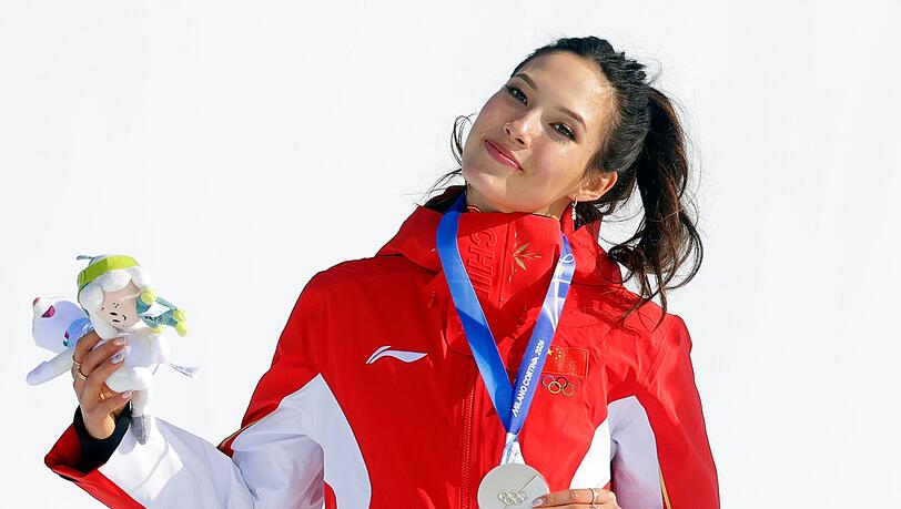 Die in den USA geborene und f&uuml;r China startende Eileen Wu wei&szlig;, was Hasskommentare bedeuten.