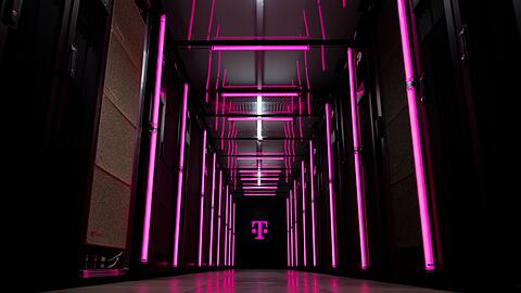 In M&uuml;nchen wurde k&uuml;rzlich eine KI-Fabrik er&ouml;ffnet, nun ist eine weitere im Allg&auml;u geplant. (Symbolbild)