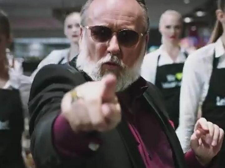 Friedrich Liechtenstein im Werbeclip "Supergeil" von Edeka