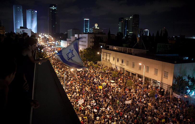 Hunderttausende Israelis haben im ganzen Land gegen soziale Missstände protestiert.