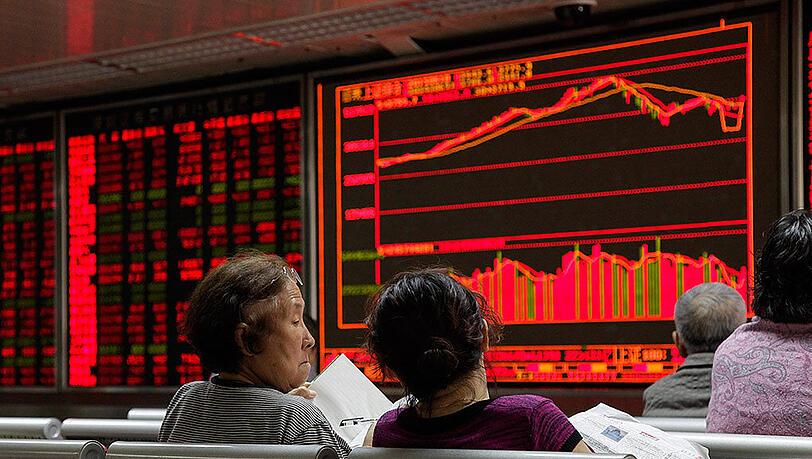 Die Talfahrt an der chinesischen Börse scheint kein Ende zu nehmen. Die Kurse sind erneut in den Keller gerutscht. Die Talfahrt an der chinesischen Börse scheint kein Ende zu nehmen. Die Kurse sind erneut in den Keller gerutscht.