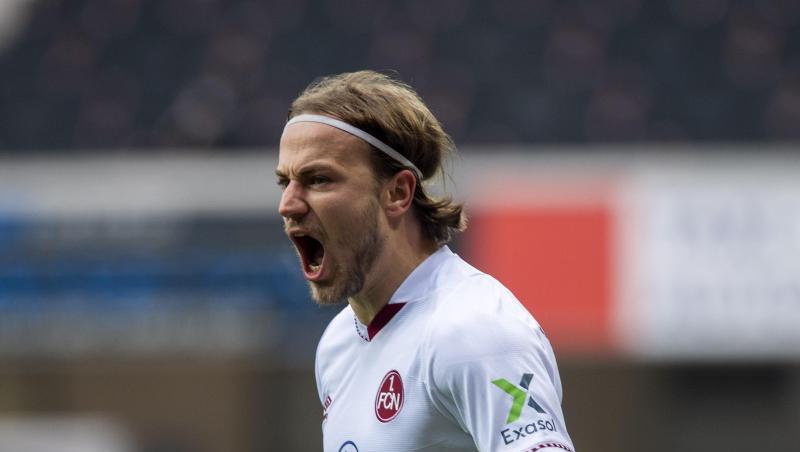 Nürnbergs Felix Lohkemper jubelt.