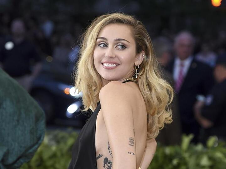 Miley Cyrus ist nicht schwanger.