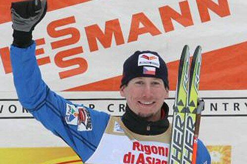 So sehen Sieger aus: Lukas Bauer holt den Gesamt-Weltcup