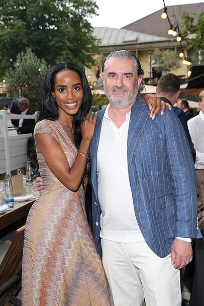 Hollywood-Star Leigh-Ann Rose und Jürgen Schreiber. Hollywood-Star Leigh-Ann Rose und Jürgen Schreiber.