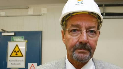 Geschasst: Hans-Dieter Lucht, der Leiter des Kernkraftwerks Kruemmel. Geschasst: Hans-Dieter Lucht, der Leiter des Kernkraftwerks Kruemmel.