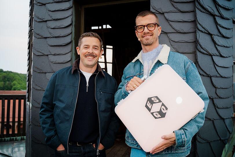Noch ist v&ouml;llig unklar, von welchem ungew&ouml;hnlichen Ort sich Klaas Heufer-Umlauf (links) und Joko Winterscheidt f&uuml;r die neue Show-Staffel zur&uuml;ckmelden werden.